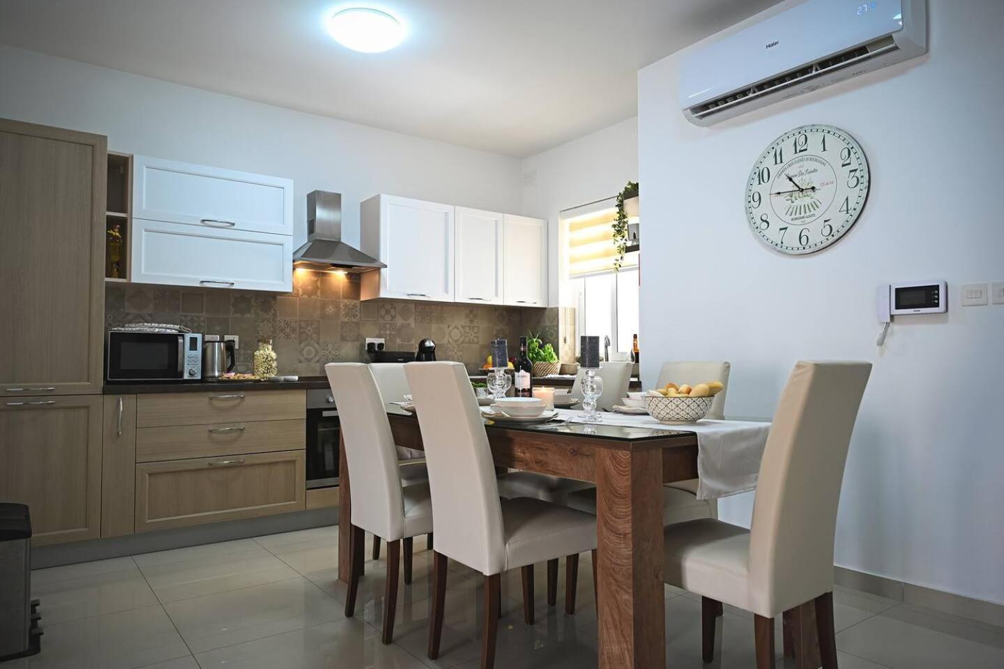 Fl 2 Ta'Lonza Luxury With Hot Tub By Homely Mellieħa Exterior foto