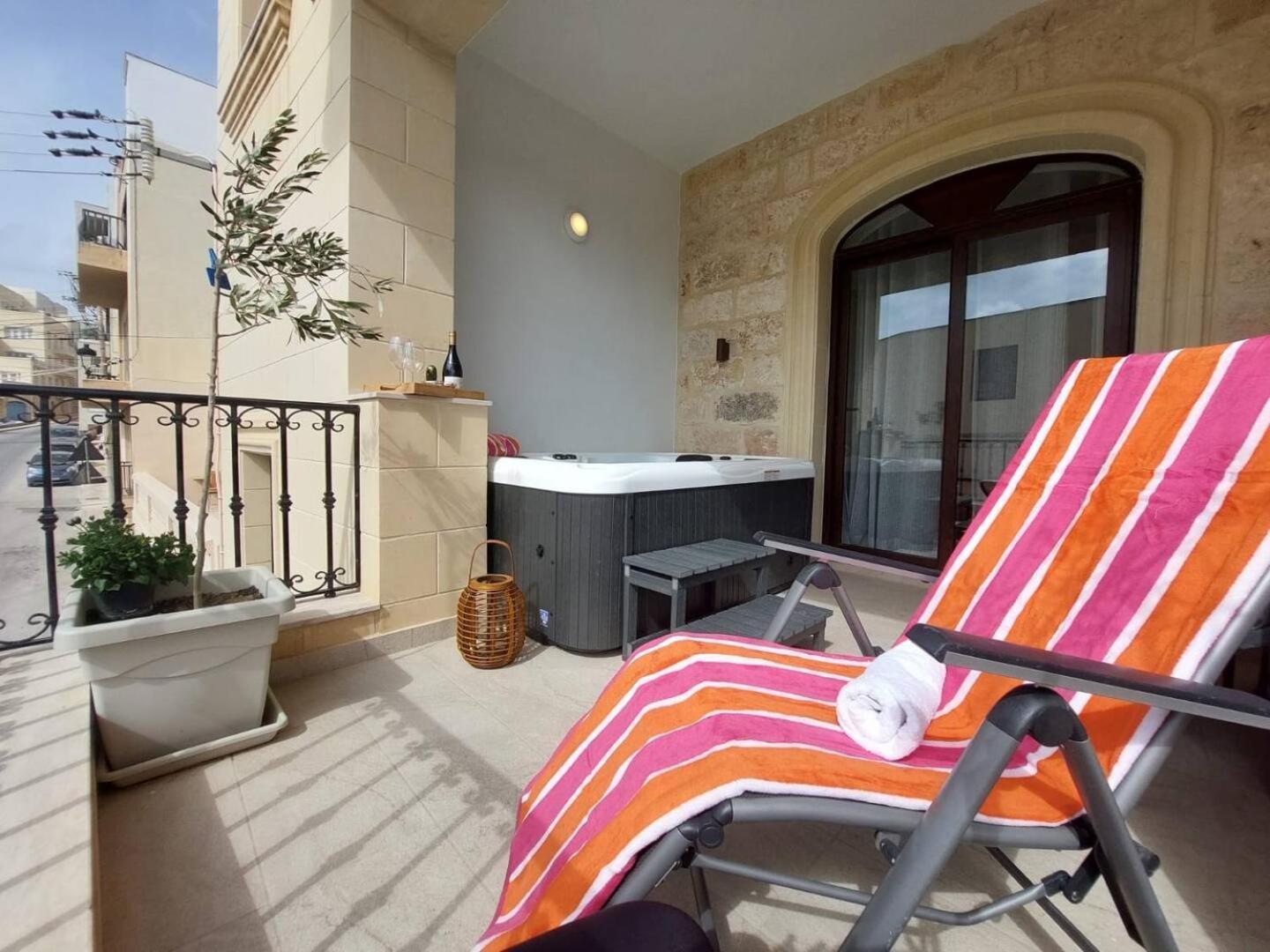 Fl 2 Ta'Lonza Luxury With Hot Tub By Homely Mellieħa Exterior foto