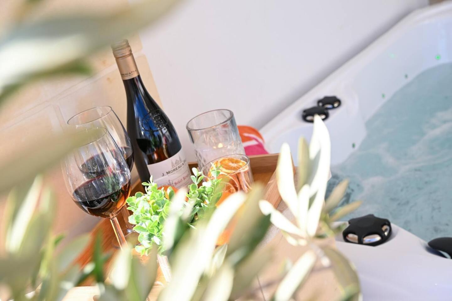 Fl 2 Ta'Lonza Luxury With Hot Tub By Homely Mellieħa Exterior foto